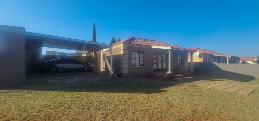 2 Bedroom Property for Sale in Flamwood North West